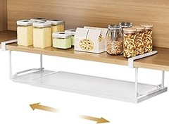 Estrategias para Organizar Especias en Estanterías Colgantes